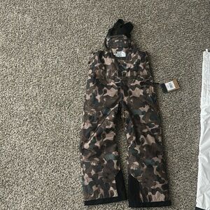 Snow suit
